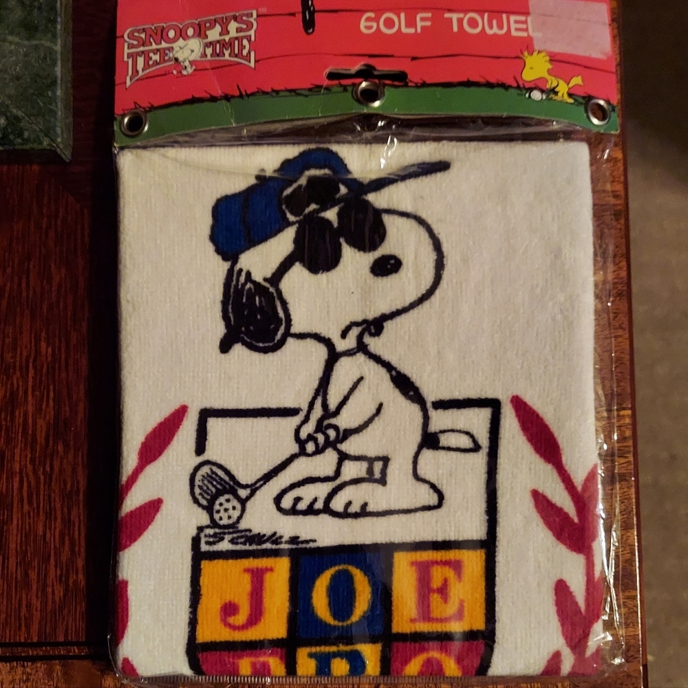 Snoopy's Tee Time Joe Cool Golf Towel BNWT Retired 1 LEFT!
